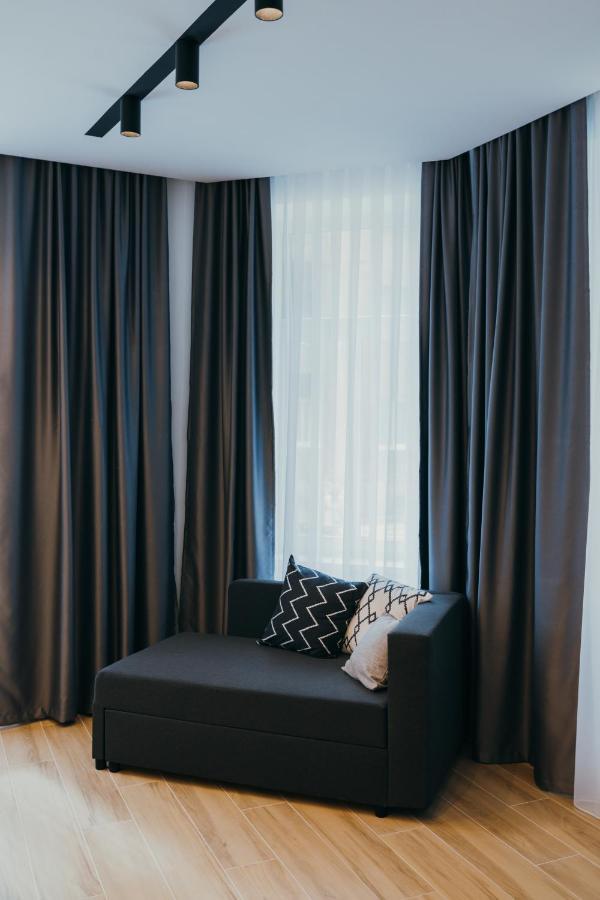 Poppy Downtown Suites Sarajevo SJJ Buitenkant foto