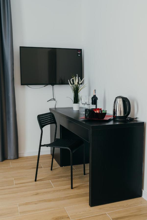 Poppy Downtown Suites Sarajevo SJJ Buitenkant foto